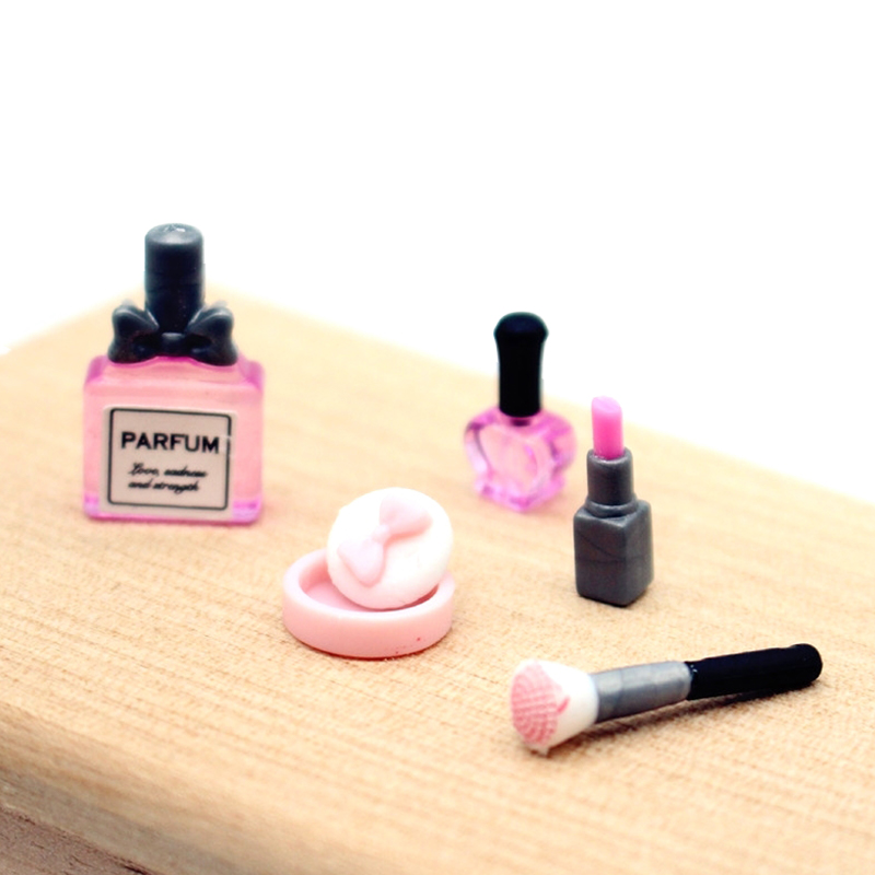 1 Set 1:12 Dollhouse Miniature - Beauty Makeup Kit 评论和价格